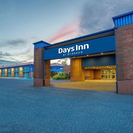 Days Inn By Wyndham Sudbury & Conference Centre מראה חיצוני תמונה
