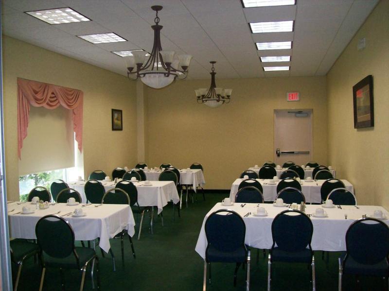 Days Inn By Wyndham Sudbury & Conference Centre מראה חיצוני תמונה
