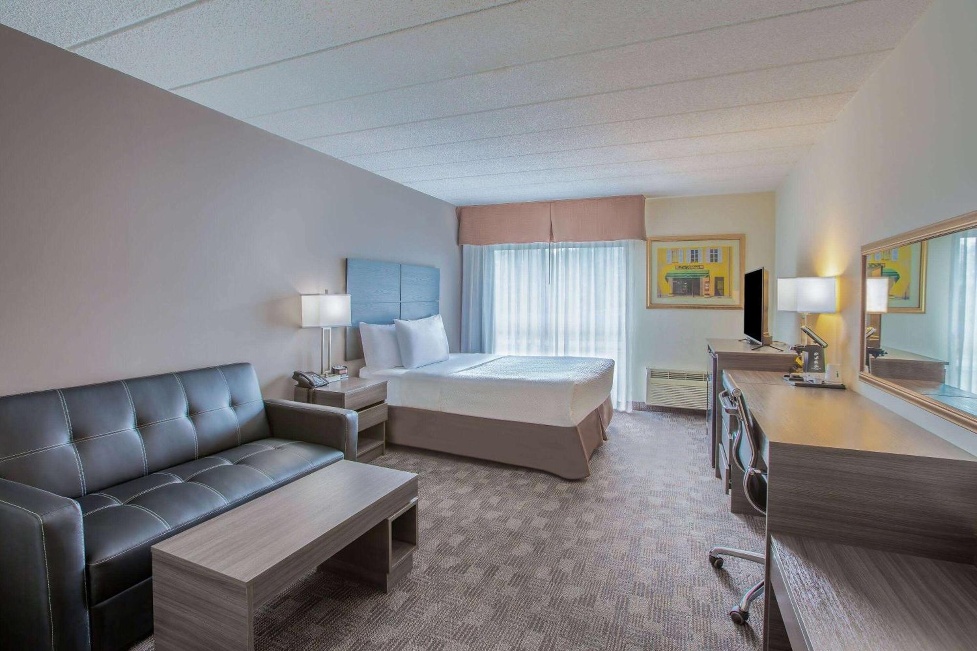Days Inn By Wyndham Sudbury & Conference Centre מראה חיצוני תמונה