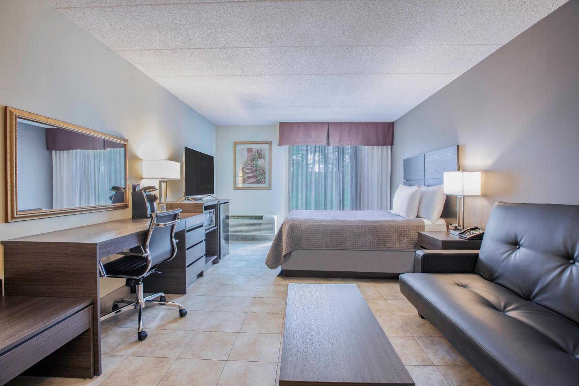 Days Inn By Wyndham Sudbury & Conference Centre מראה חיצוני תמונה