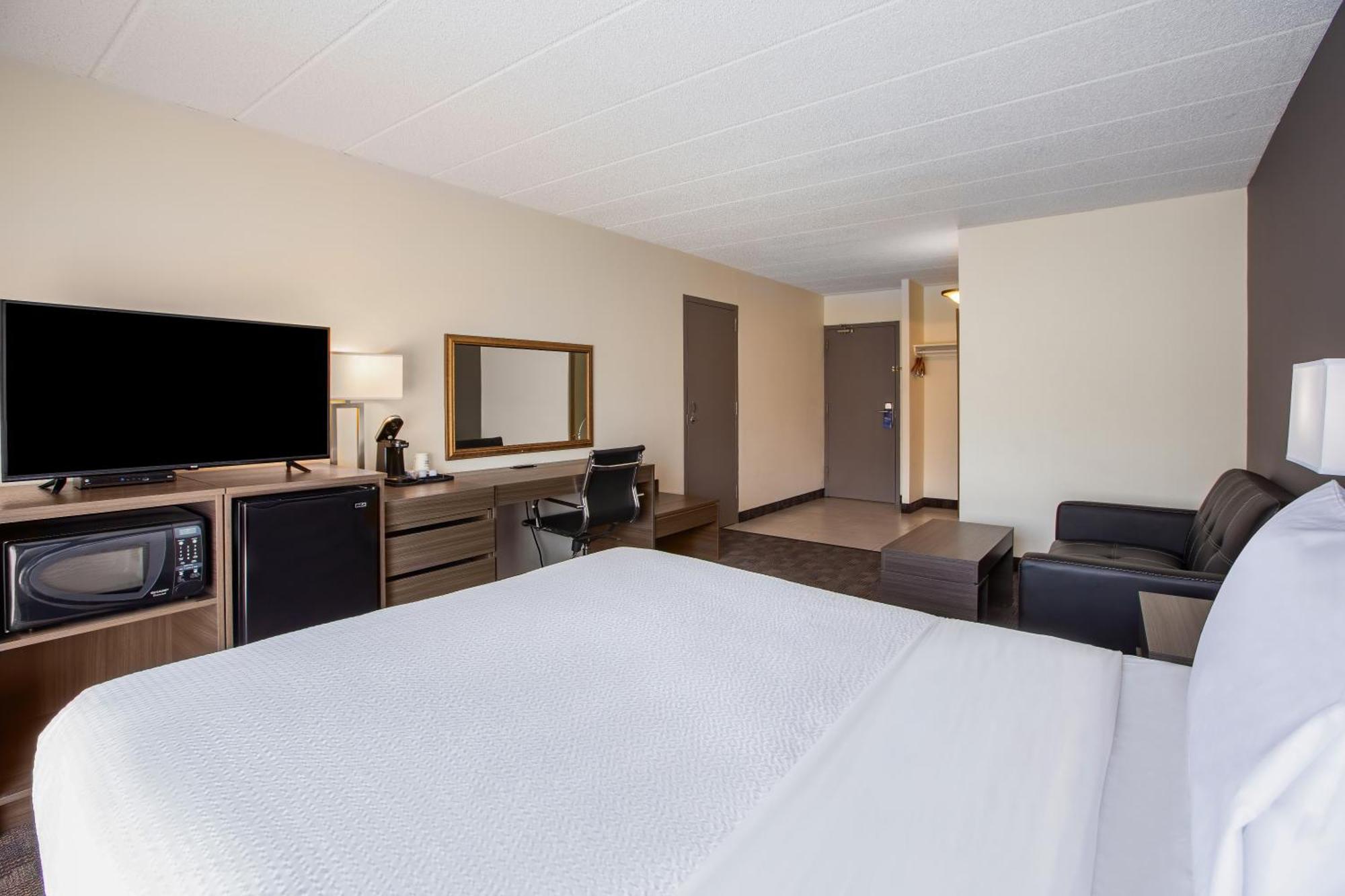 Days Inn By Wyndham Sudbury & Conference Centre מראה חיצוני תמונה